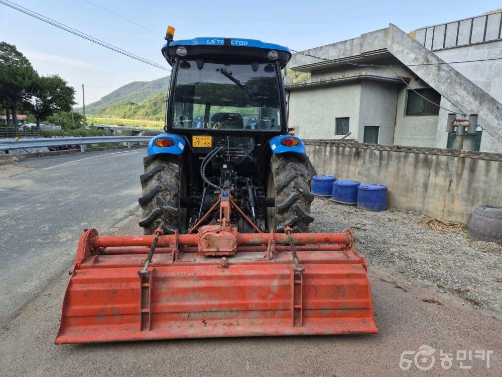 트랙터 LS엠트론 XU6168 이미지
