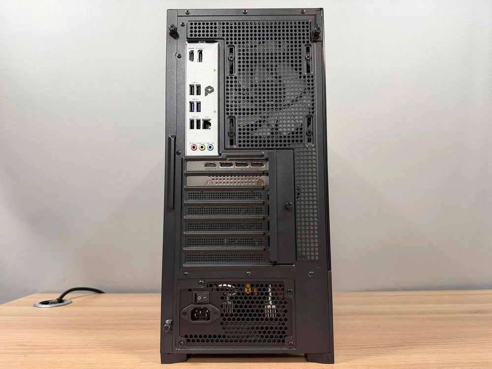울트라225F/RTX 5060 Ti/램16G/SSD 1TB/게임용PC 이미지