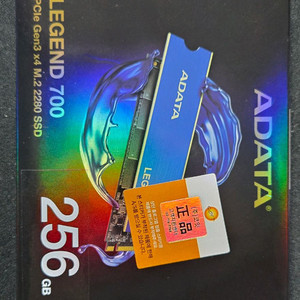 미개봉 새상품 ADATA LEGEND 700 256GB M.2 SSD 이미지