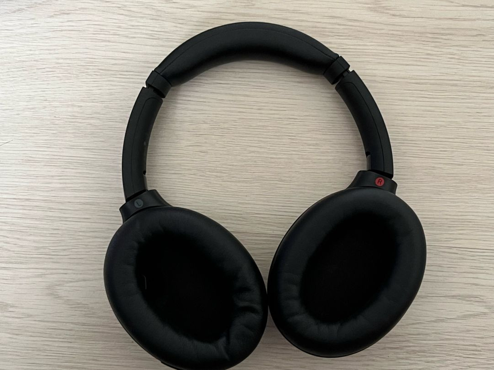 소니 WH-1000XM4 이미지