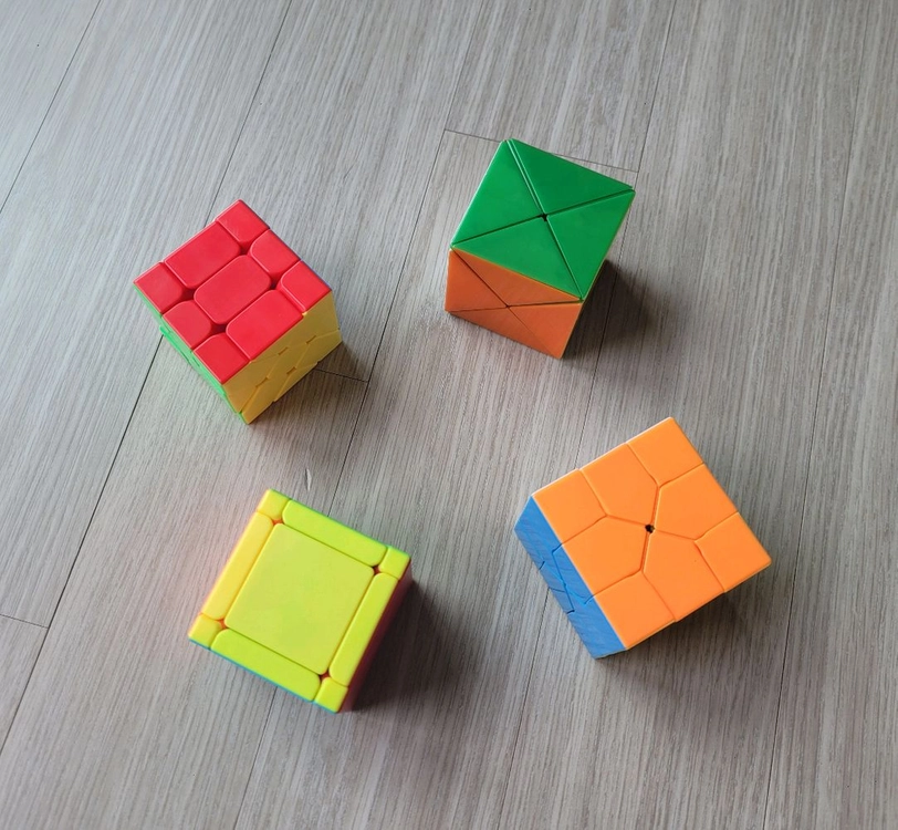 각종 희귀큐브 (X, FisherSkewb, Redi) 이미지