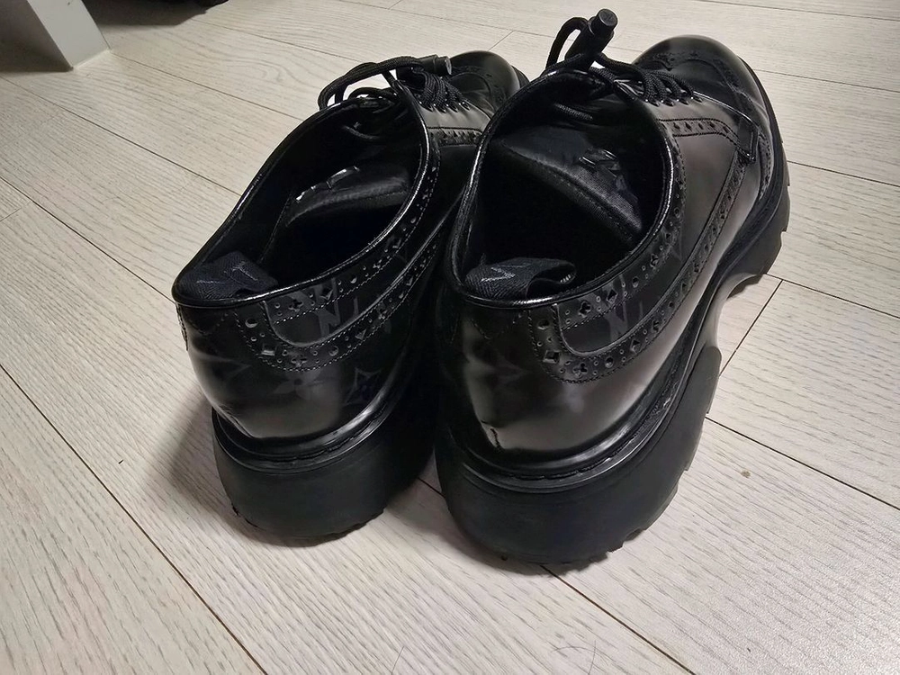 루이비통 드레스 슈즈 정품 이미지