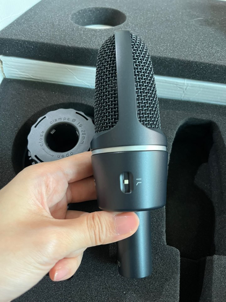 민트급) AKG C3000 콘덴서 마이크 싸게 정리합니다 이미지