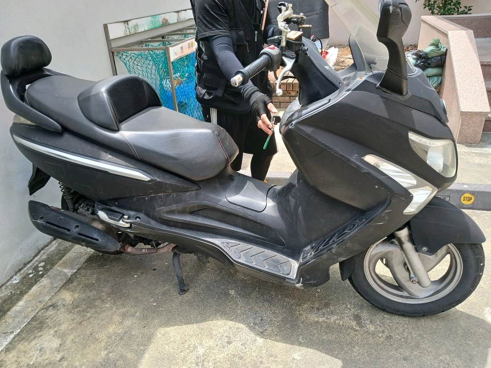 오토바이 중고 배달 이미지