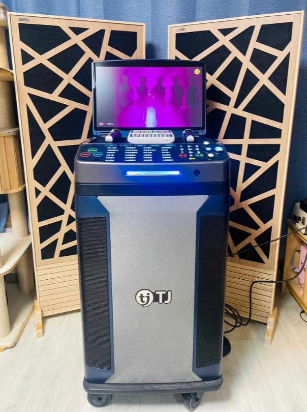 TJ미디어 올인원 뮤직 플레이어 M1 (가정용 노래방기기) + 소리지오 흡음패널 일괄 판매해요 이미지