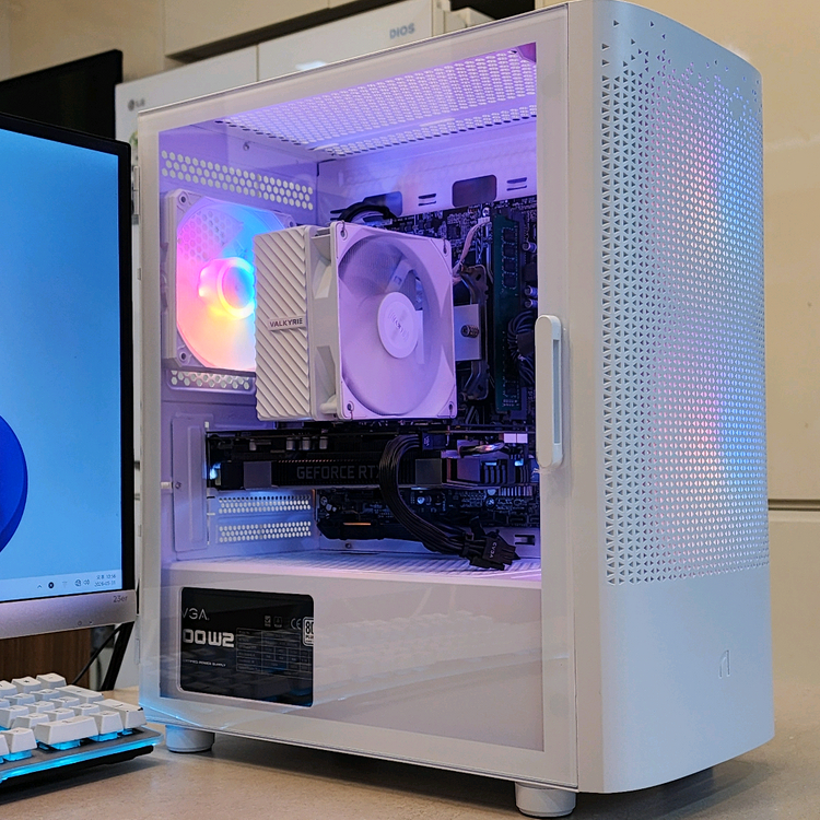 (S급)라이젠5-3600+RTX2060슈퍼+램16GB+m.2 256GB 게임용 화이트 컴퓨터본체 이미지