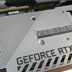 RTX 3070 Ti 화이트 불량 제품 택배비포함 빠르게 처분 이미지