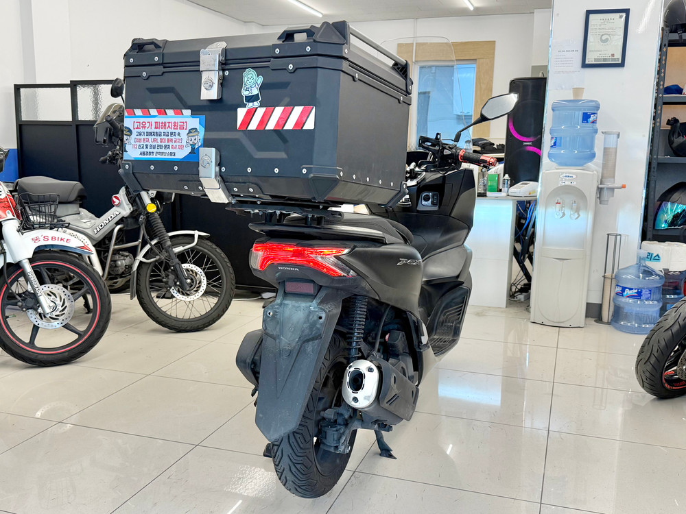 24년식 PCX125 / 38,XXXkm / 배달세팅완료 차량 판매합니다 이미지