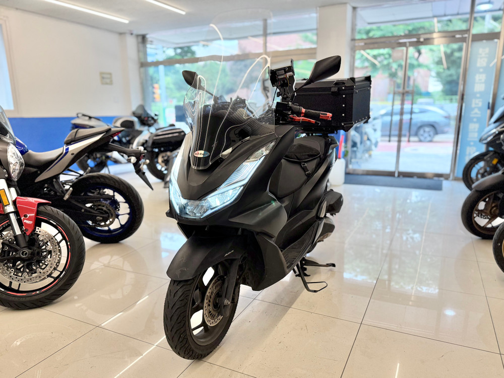 24년식 PCX125 / 38,XXXkm / 배달세팅완료 차량 판매합니다 이미지