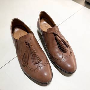 쿠에른 로퍼 230 이미지