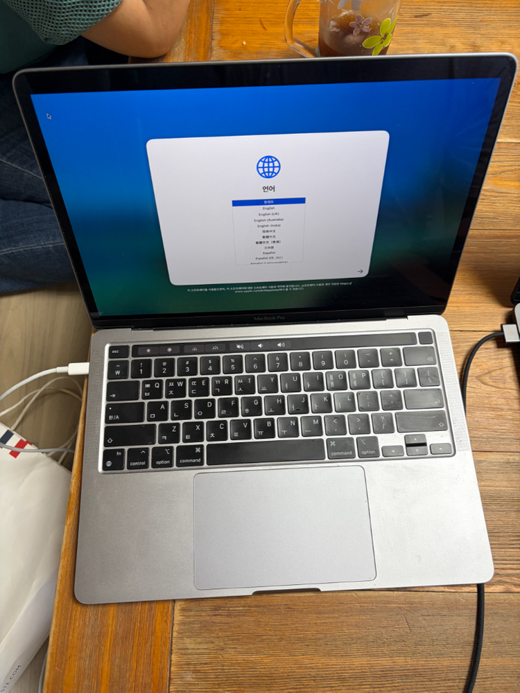 맥북프로 13인치 M2 8GB램 256GB 이미지