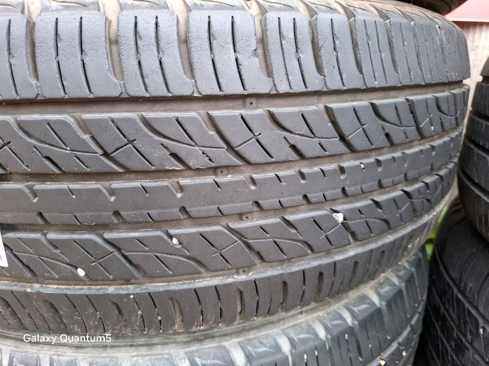 2356018 235/60R18 금호타이어 중고 2본팝니다 이미지