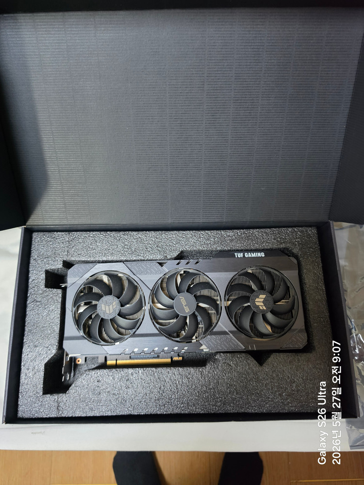 ASUS TUF RTX 3070Ti 8G 이미지