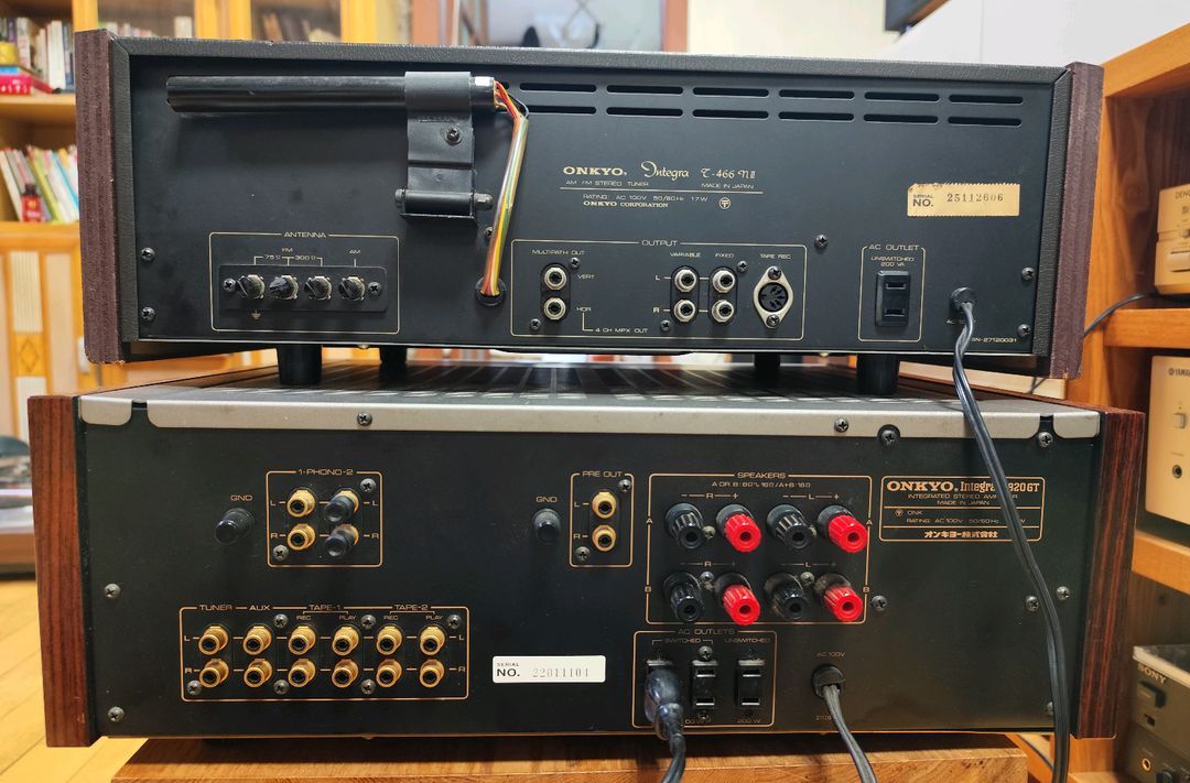 ONKYO Integra A-820GT 및 ONKYO Integra T-466NII 튜너 이미지