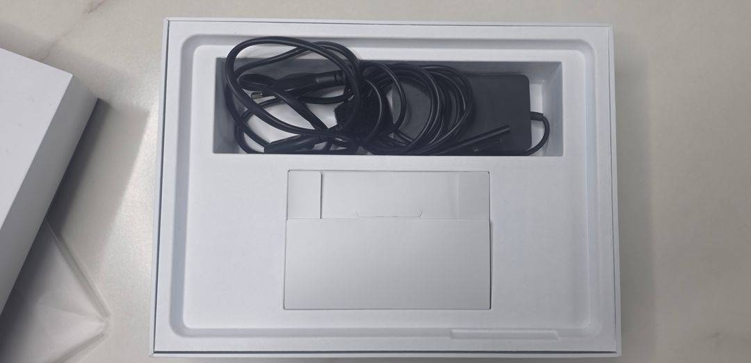 마이크로소프트 서피스 고3 (i3, 8gb,128gb) 이미지