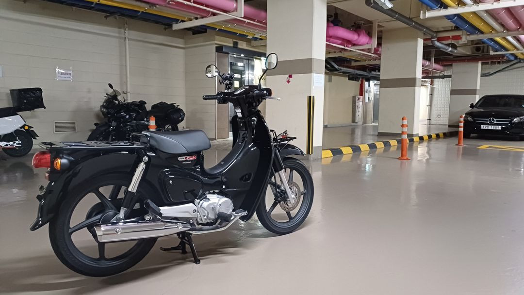 혼다 (무사고, 블랙) 슈퍼커브110 수퍼커브110 짧은 1,070km 주행거리 완벽한 상태 이미지