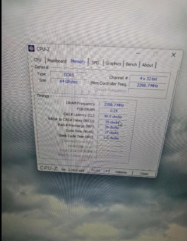 이그닉 2025 인텍 마스터 9958 라이젠9 9900X RTX 5080 화이트(미사용) 이미지