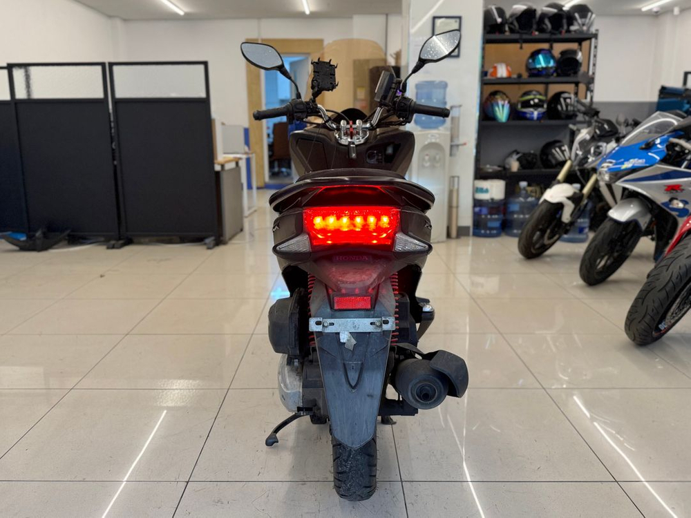 묻따100 / 18년식 PCX125 / 65,XXXkm / 차량 판매합니다 이미지