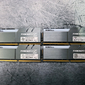 DDR4 32GB 4600 (16X2) 듀얼킷 2세트 이미지