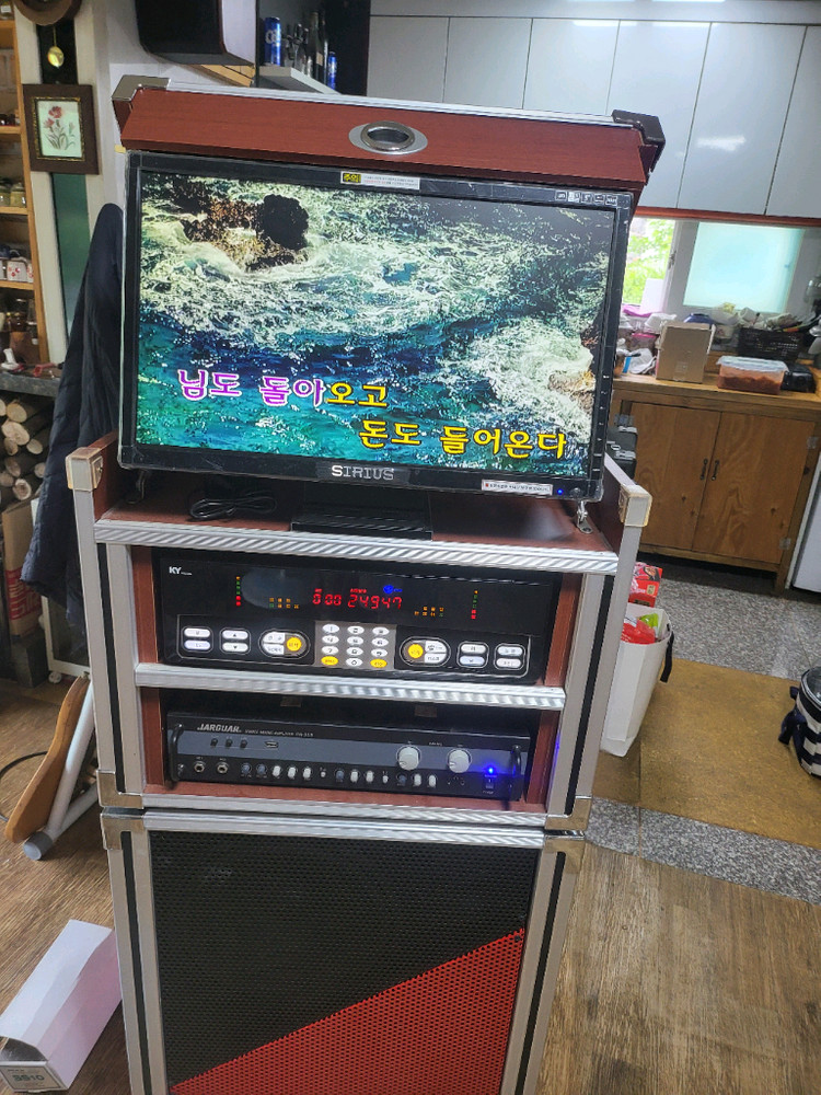 금영 이동식 노래방 기기 셋트입니다 이미지