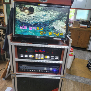 금영 이동식 노래방 기기 셋트입니다 이미지