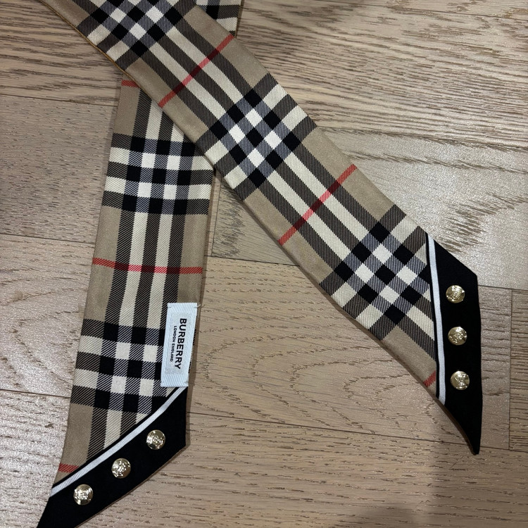 [정품] Burberry 버버리 실크 방도 이미지