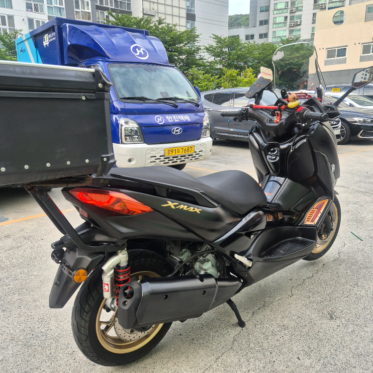 야마하 XMAX300 블랙 2021년식후반모델 ABS 배달세팅 팝니다. 이미지