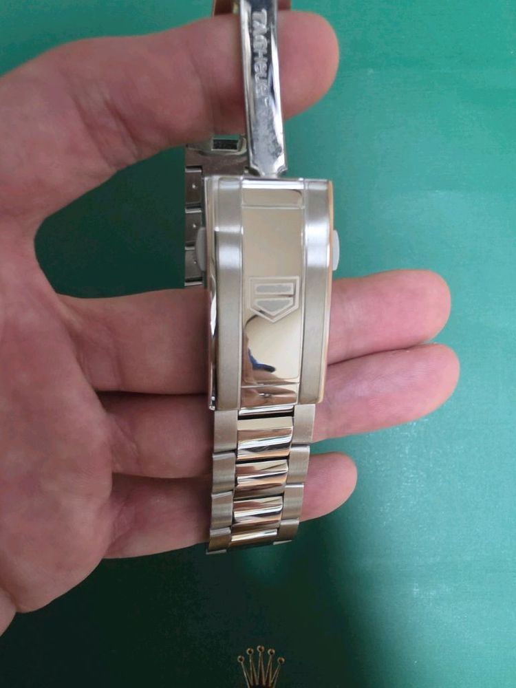 아쿠아레이서 프로페셔널 200 솔라그래프 블랙 40mm 풀박 이미지
