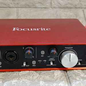 focusrite Scarlett 2i4 스칼렛 2세대 이미지