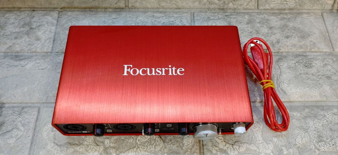 focusrite Scarlett 2i4 스칼렛 2세대 이미지