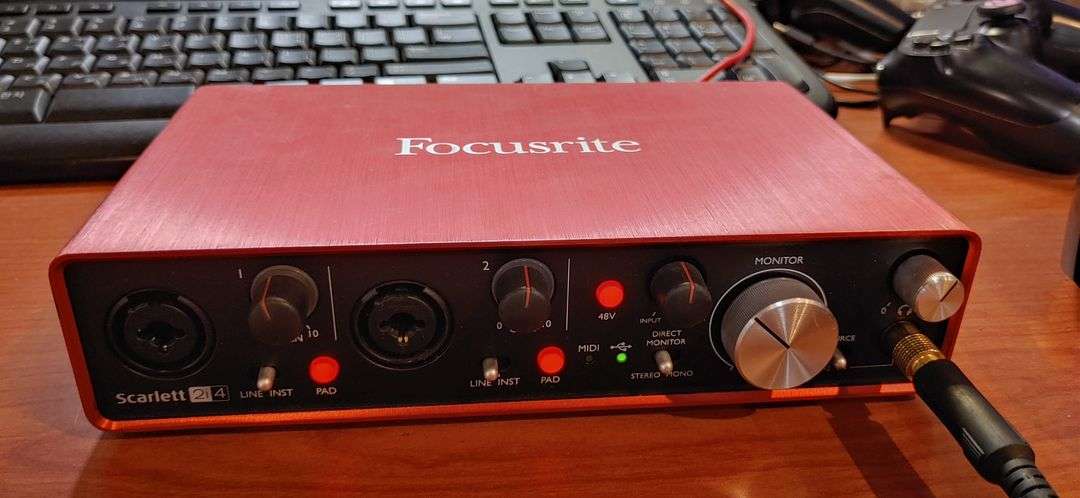 focusrite Scarlett 2i4 스칼렛 2세대 이미지