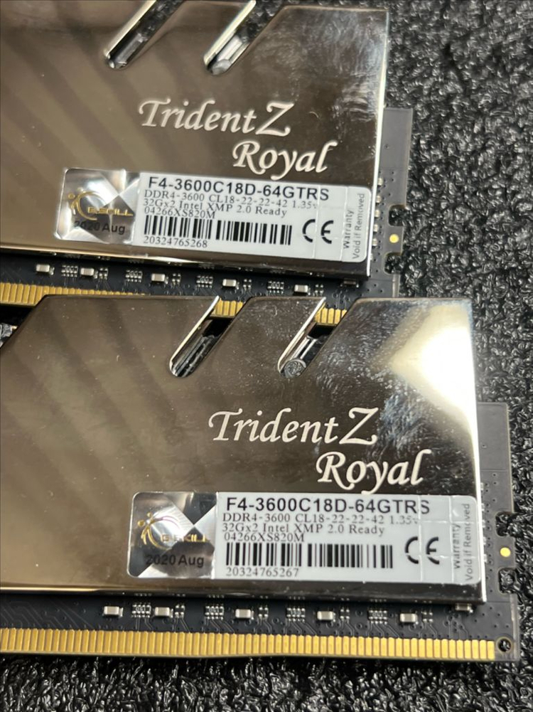 지스킬 로얄 실버 DDR4 3600 CL18 64GB 세트 램 이미지