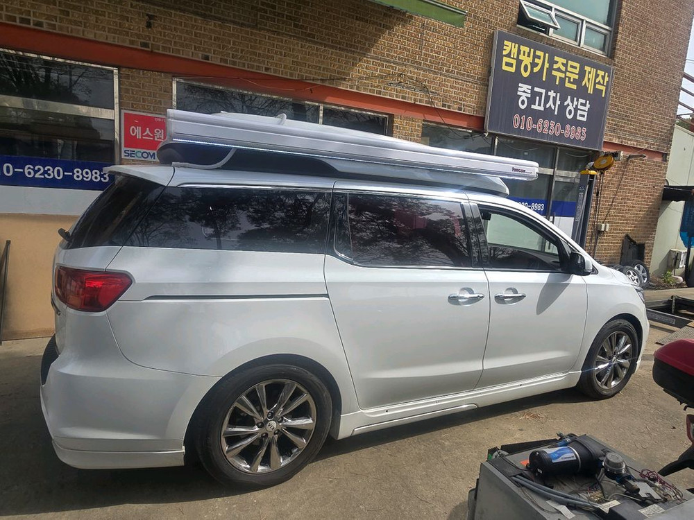 더뉴카니발 하이루프 캠핑카 이미지