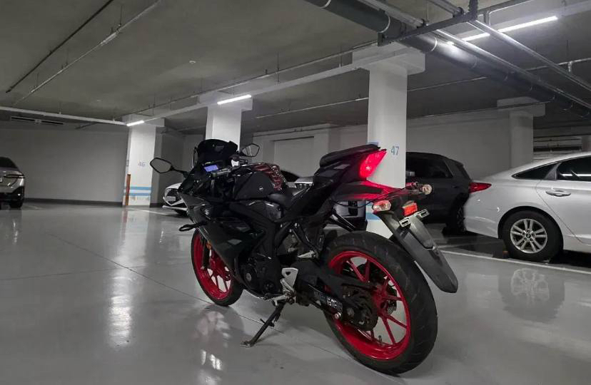 스즈키 gsx-r125 검빨 판매합니다 이미지