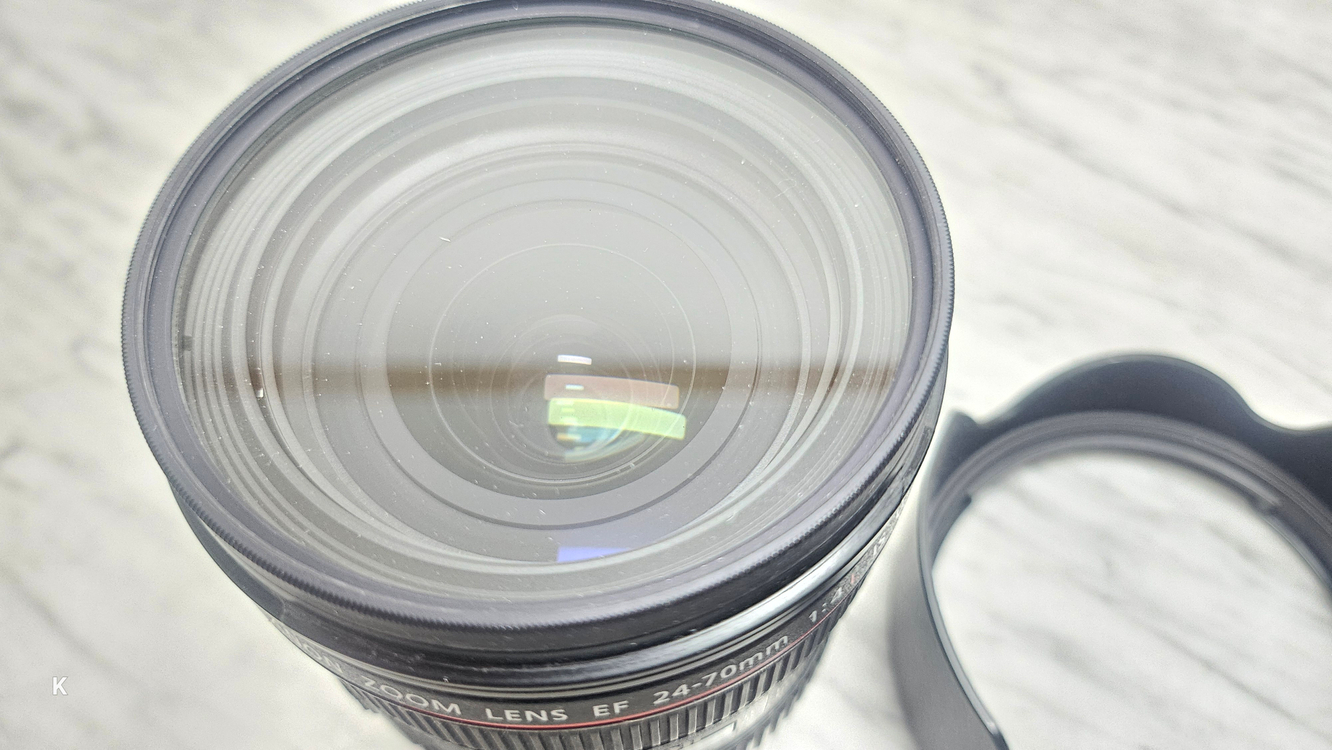 EF 24-70mm F4 L IS USM 망원줌렌즈 이미지