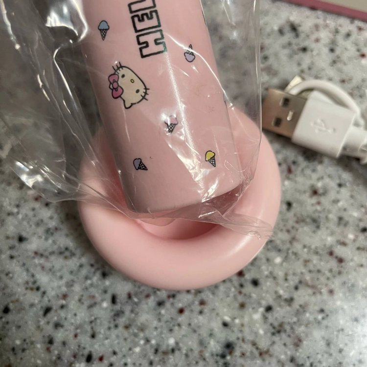 새상품) 헬로키티 휴대용 선풍기 손풍기 이미지