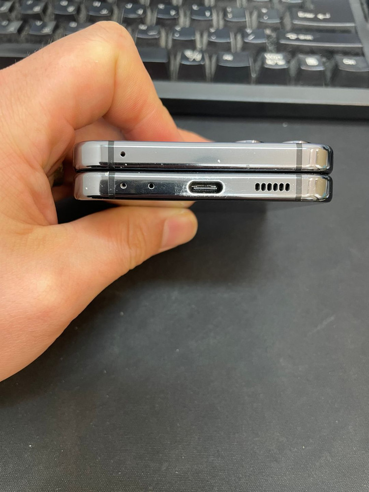 갤럭시Z플립5 블랙 256GB 무잔상 상태좋은 중고39만5천팝니다 이미지