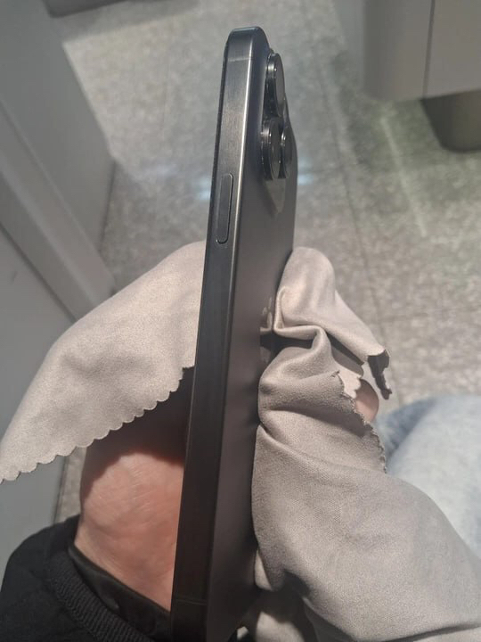 아이폰 15 프로 256GB 블랙 이미지