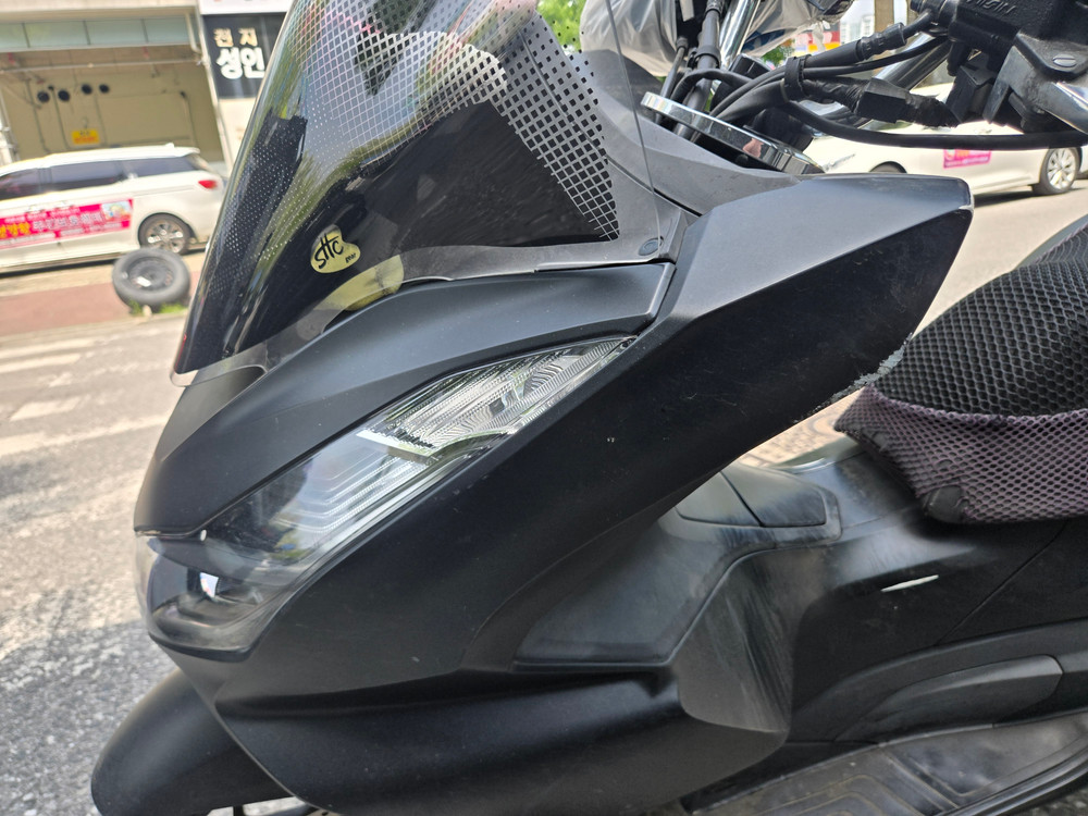 PCX125 이미지
