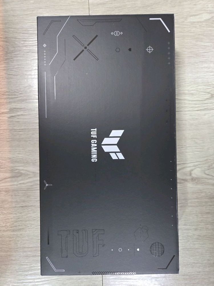 4070티슈 / ASUS TUF RTX 4070 Ti SUPER OC 16GB 그래픽카드 이미지