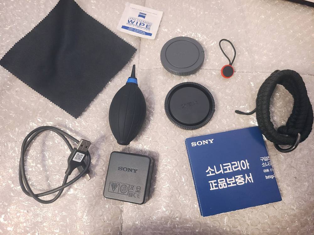 소니 A7C2 + 28200 렌즈 가방 + 삼각대 + 메모리카드 구성품 카메라 신번들 2860 보다 고급 28200 이미지