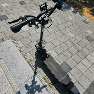 듀얼트론 미니 전동킥보드 이미지
