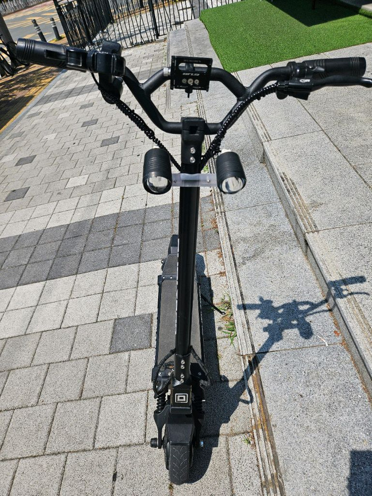 듀얼트론 미니 전동킥보드 이미지