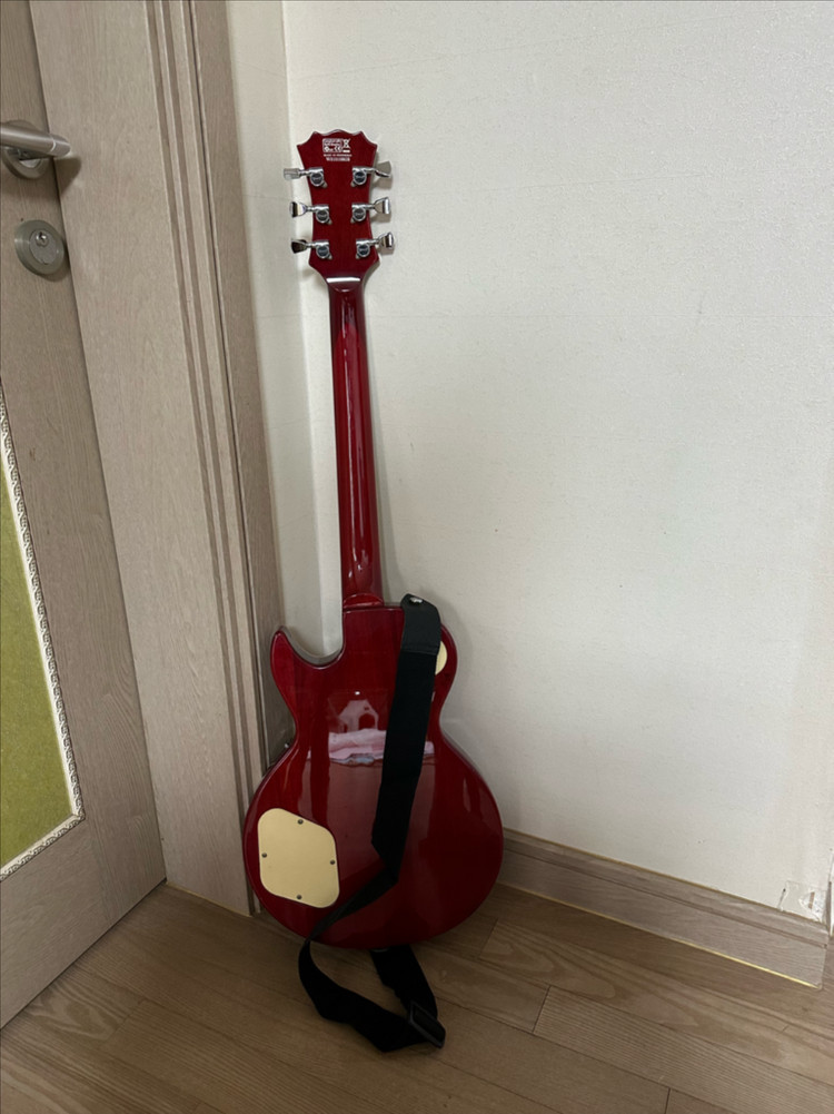 Spear 레스폴 타입 일렉기타 이미지