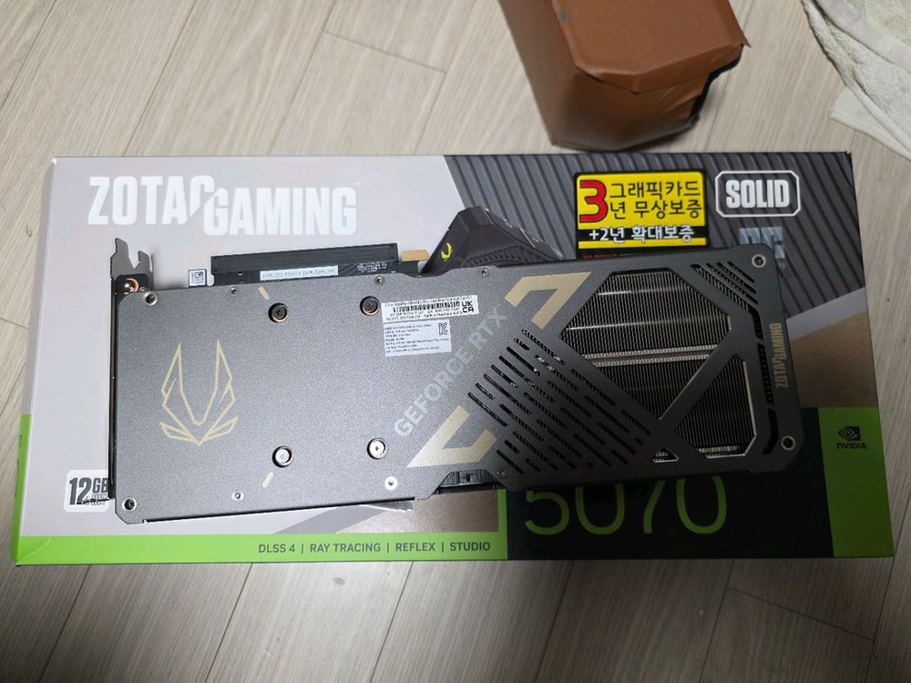 조텍 rtx 5070 솔리드 팝니다 이미지
