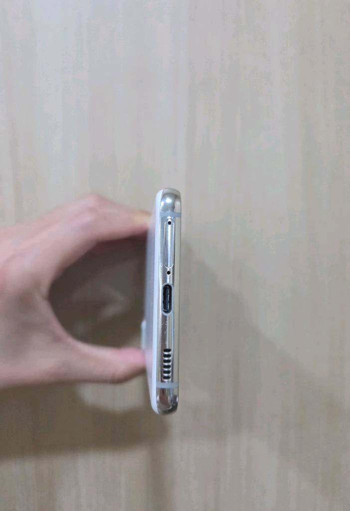 갤럭시 S21화이트 256G 상태좋아요 이미지