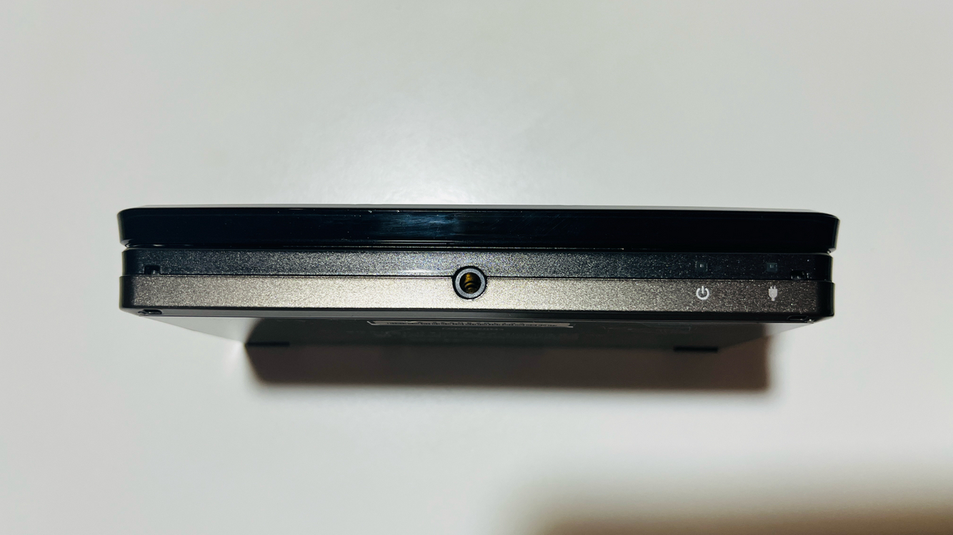 닌텐도 3DS 구작다수 블랙 판매 이미지