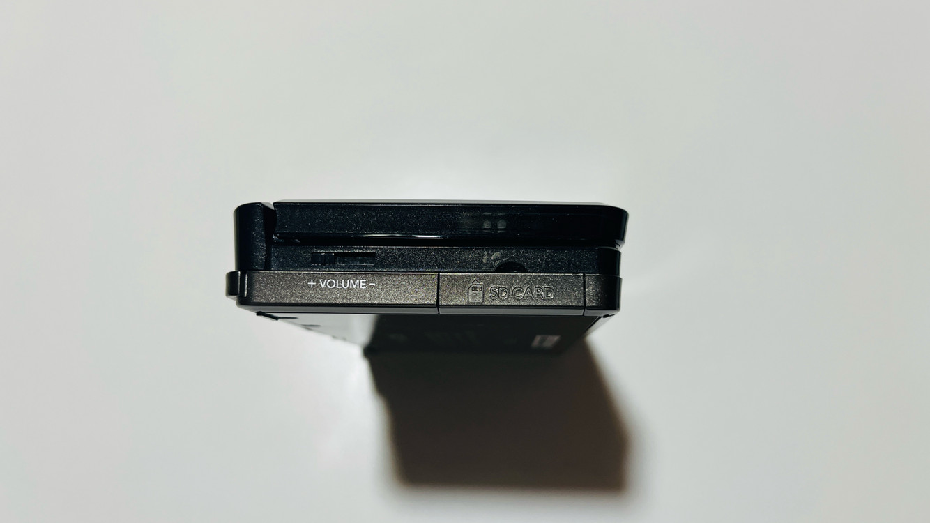 닌텐도 3DS 구작다수 블랙 판매 이미지