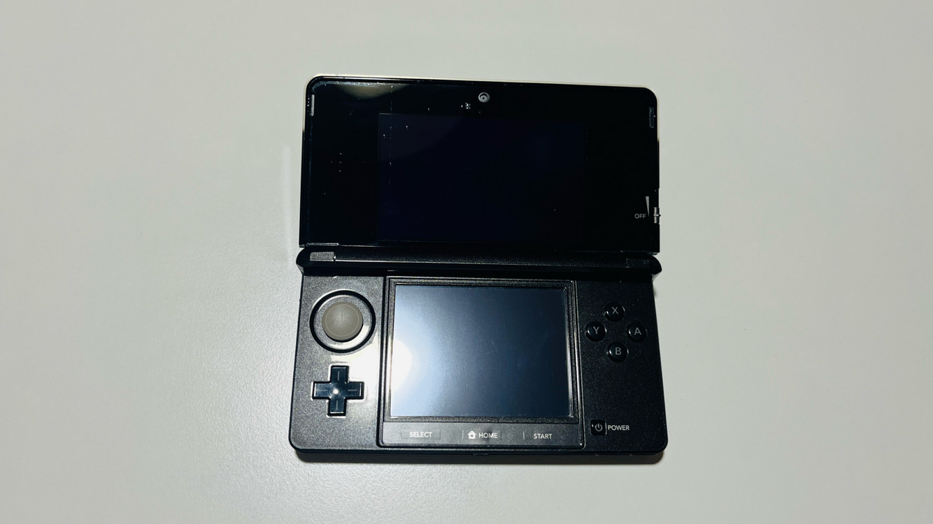닌텐도 3DS 구작다수 블랙 판매 이미지
