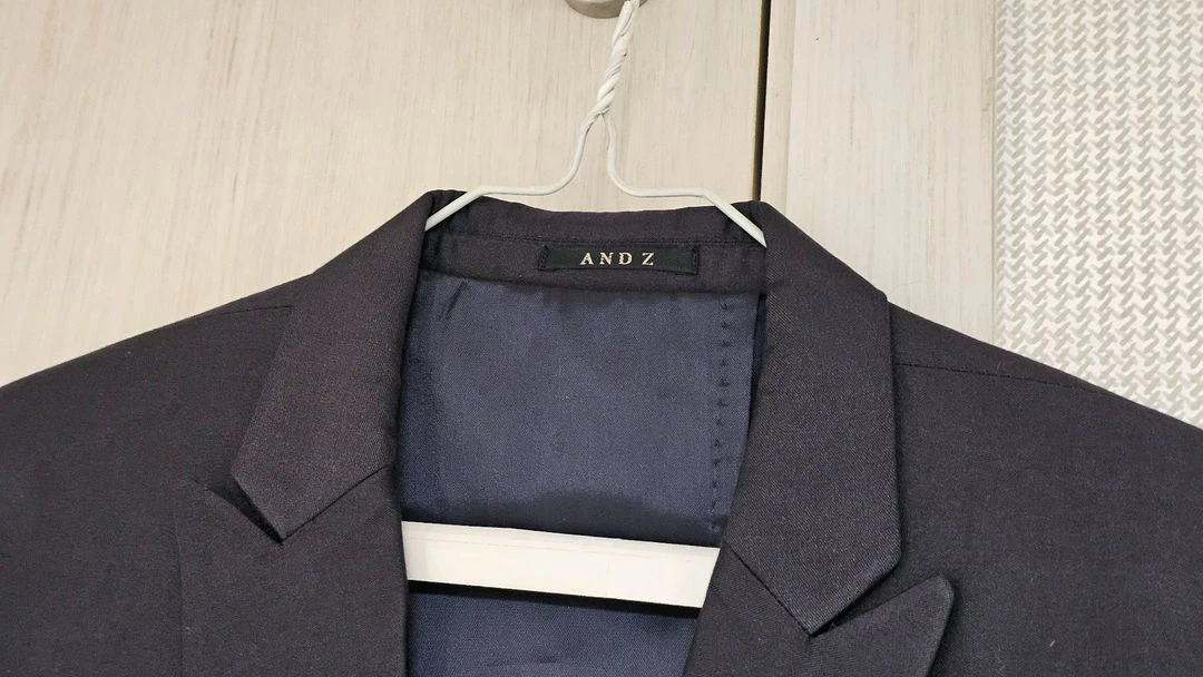 남성 정장 재킷 이미지